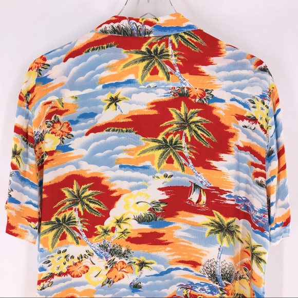 Super Massive Hawaiian Beach Print Shirt - Picture 5 of 8